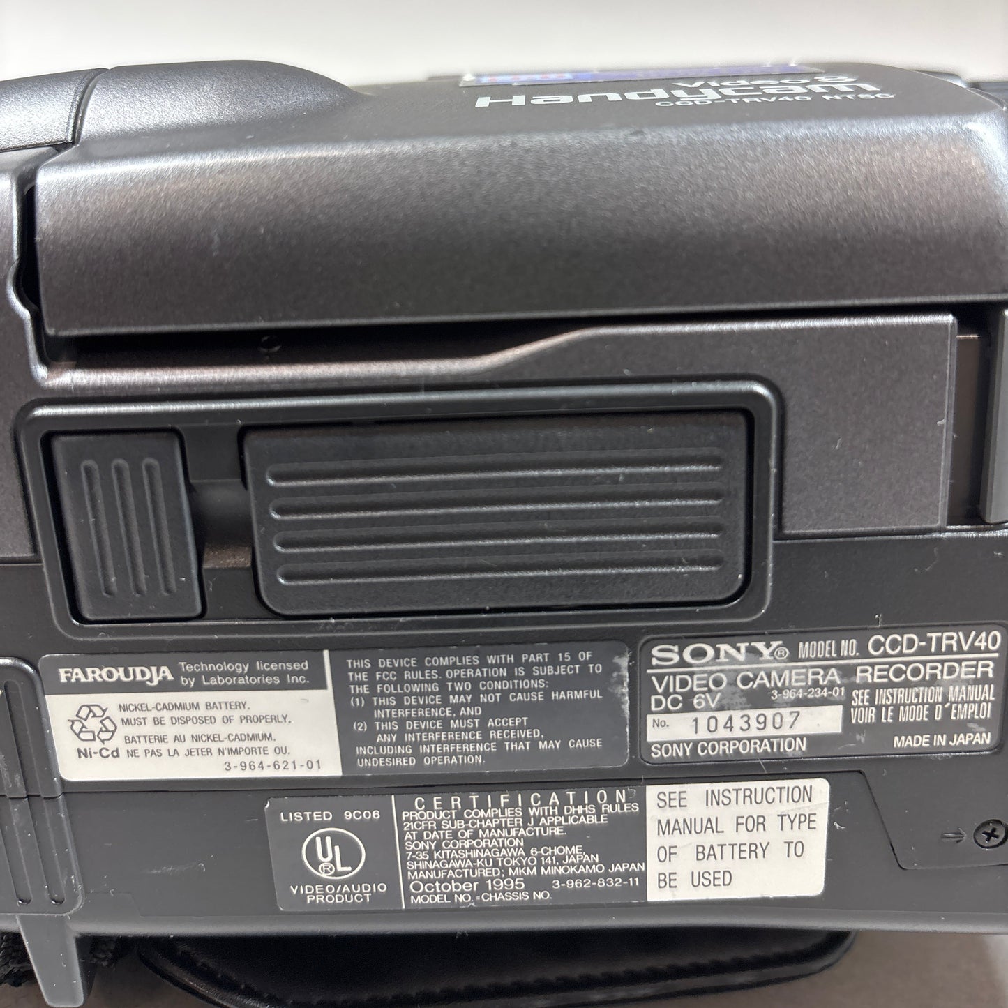 Sony Handycam Digital Video Camcorder CCD-TRV40