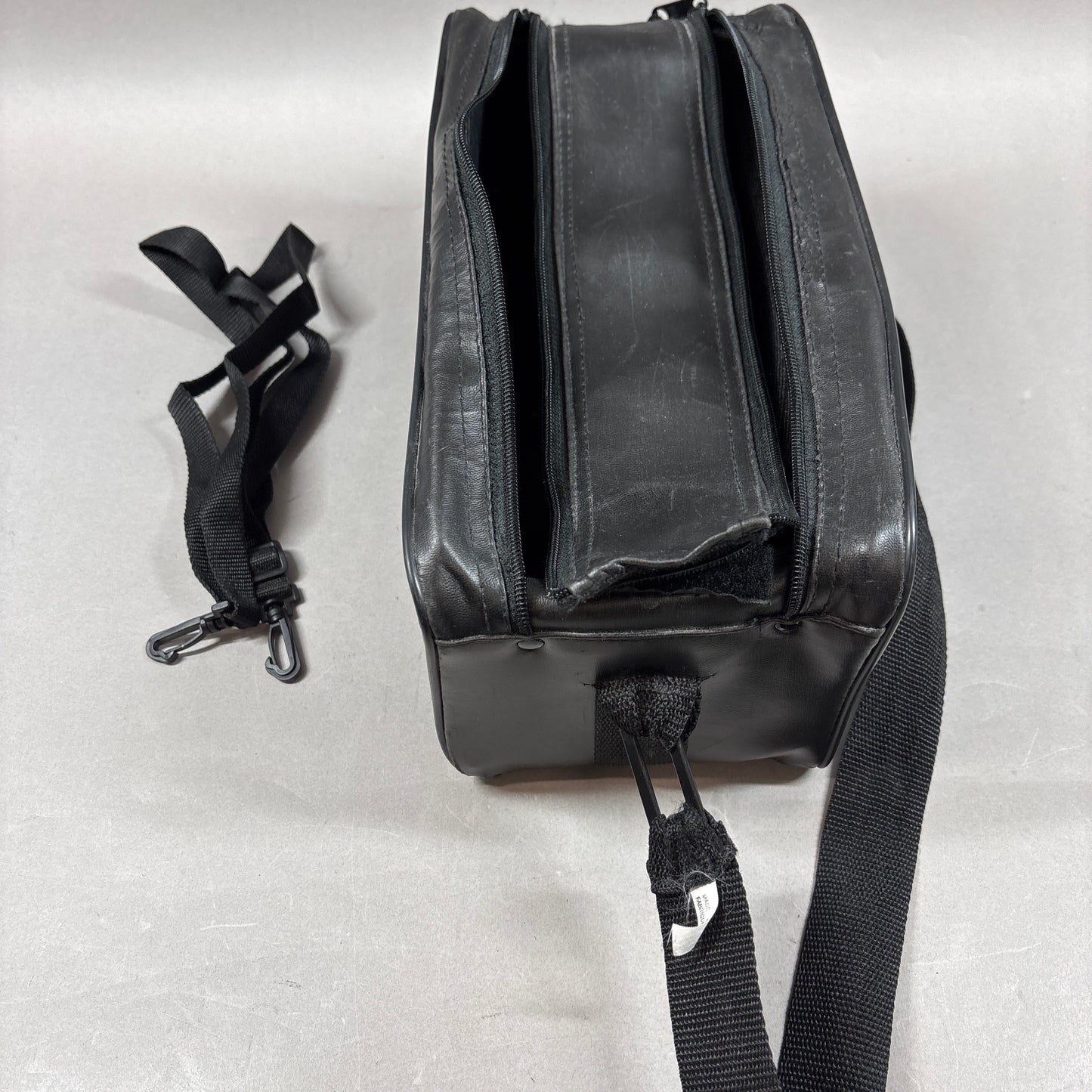 Sony Handycam Digital Video Camcorder CCD-TRV40