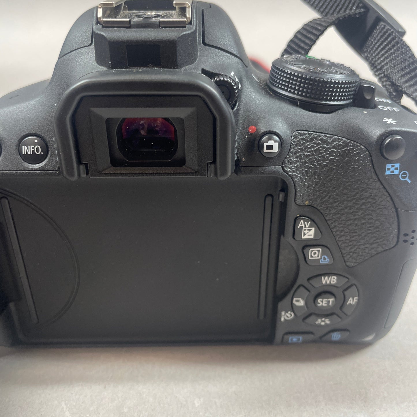 Canon EOS Rebel T5i 18.0MP Digital SLR DSLR Camera