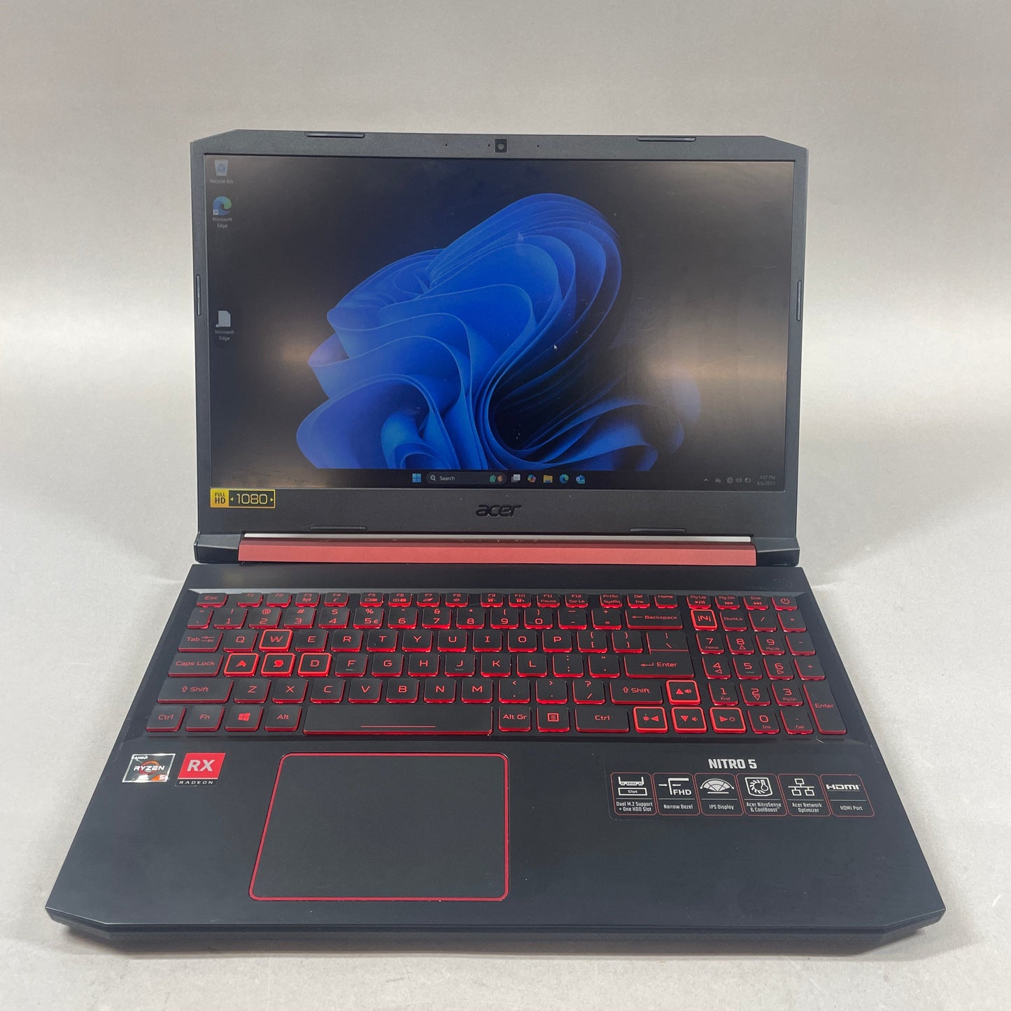 Acer Nitro 5 15.6" Ryzen 5 3550H 2.5GHz 8GB RAM 256GB SSD Radeon RX 560X Series