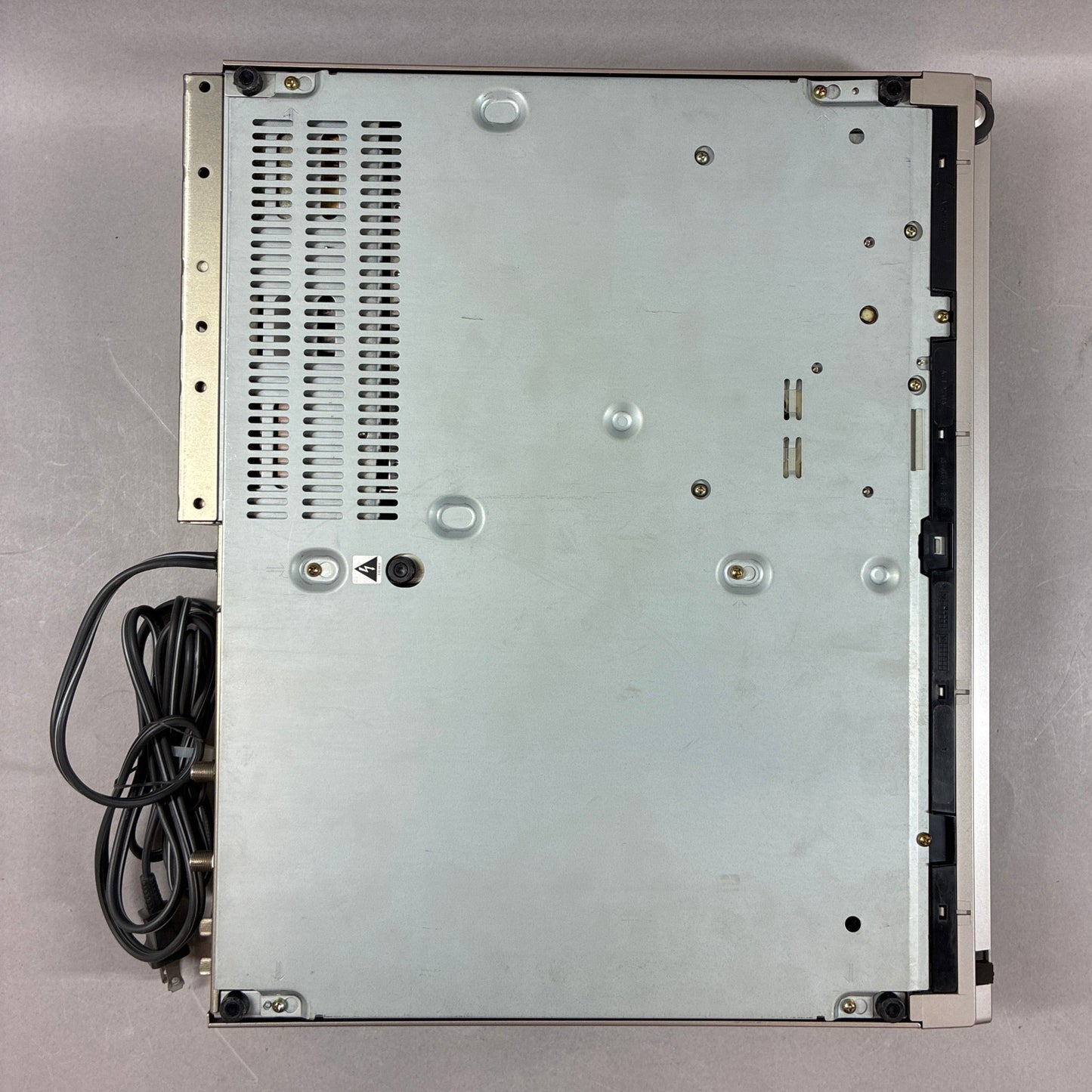 Sony SL-30 VCR Player TESTED