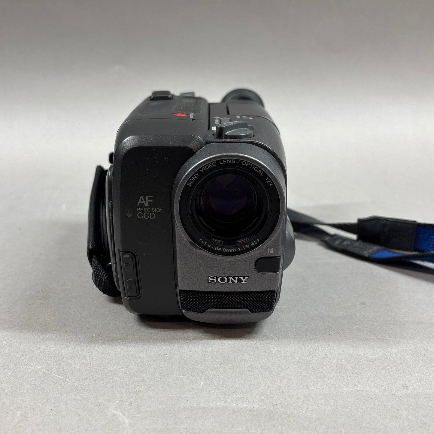 Sony Handycam Digital Video Camcorder CCD-TRV40