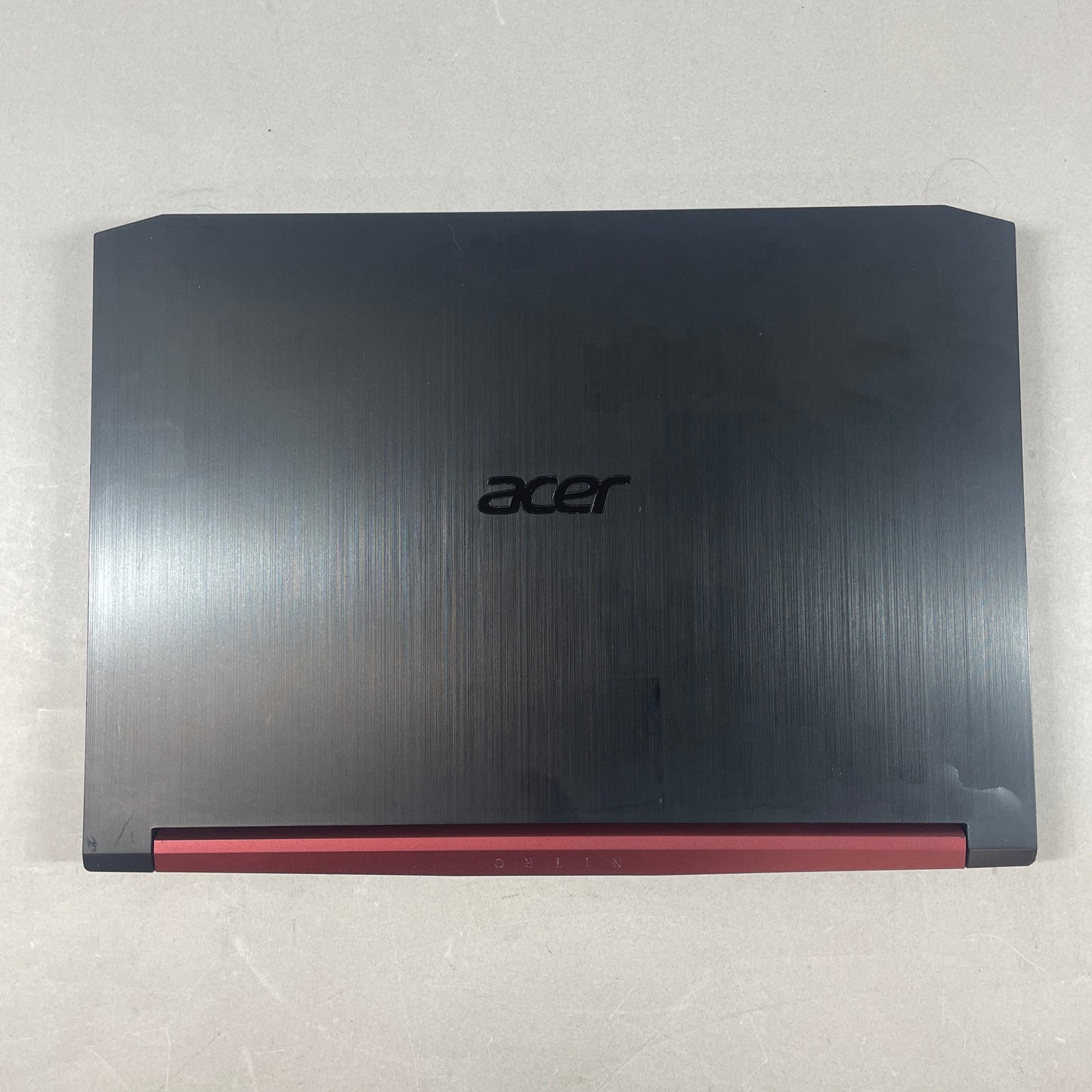 Acer Nitro 5 15.6" Ryzen 5 3550H 2.5GHz 8GB RAM 256GB SSD Radeon RX 560X Series