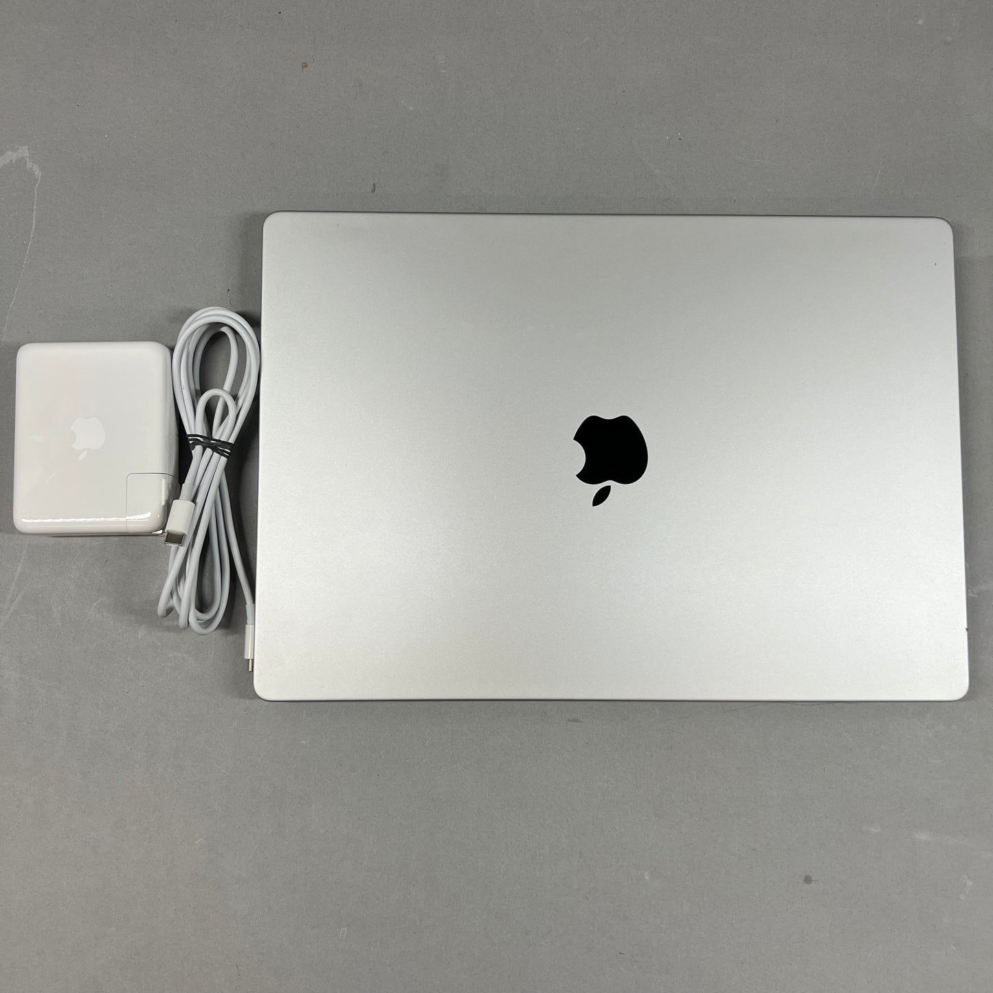 2021 Apple MacBook Pro 16" M1 Pro 32C GPU 3.2GHz 16GB RAM 1TB SSD A2485