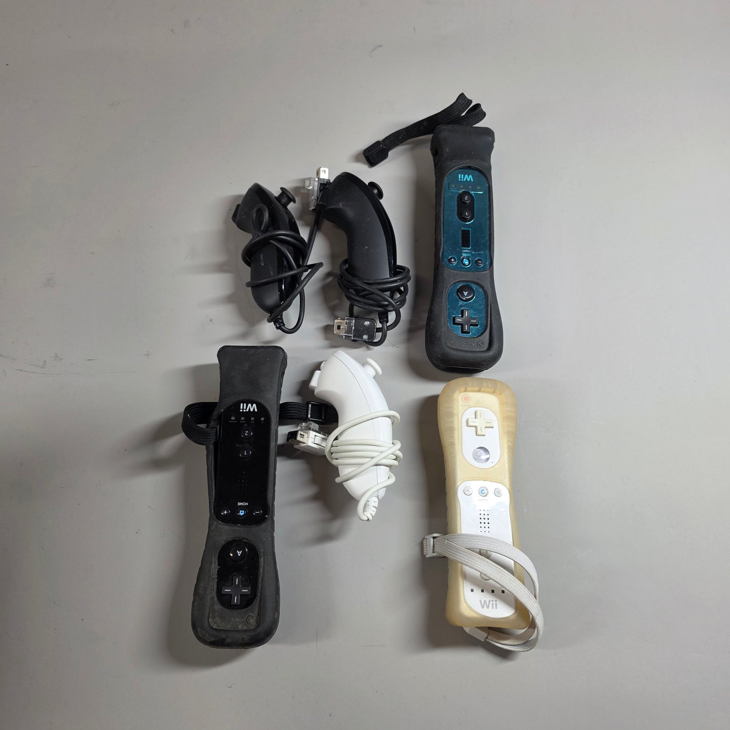 Nintendo Wii Console Gaming System RVL-001 White