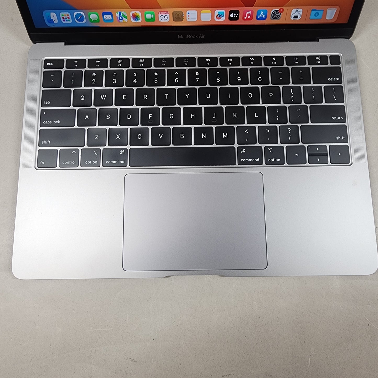 Broken 2018 Apple MacBook Air 13.3" i5 1.6GHz 8GB RAM 128GB SSD Space gray A1932