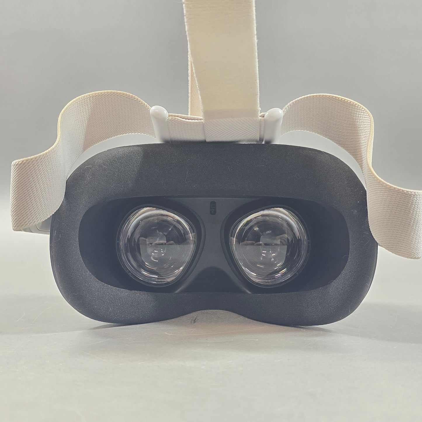 Meta Quest 2 128GB Standalone All-in-One VR Headset KW49CM