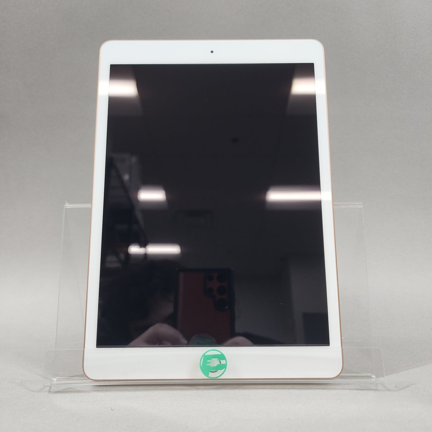 WiFi Only Apple iPad 8th Gen 32GB GOLD MYLC2LL/A