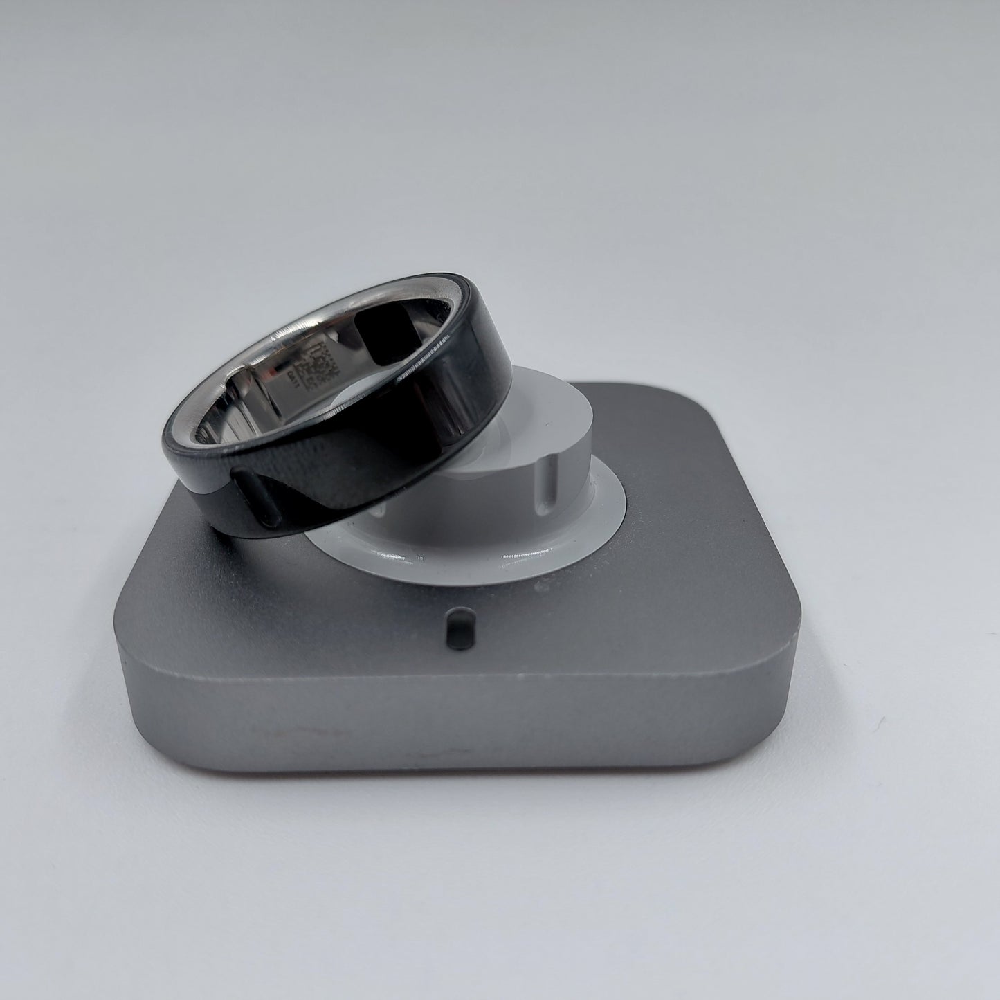 Oura Ring 4 13 Black Ceramic Smart Ring