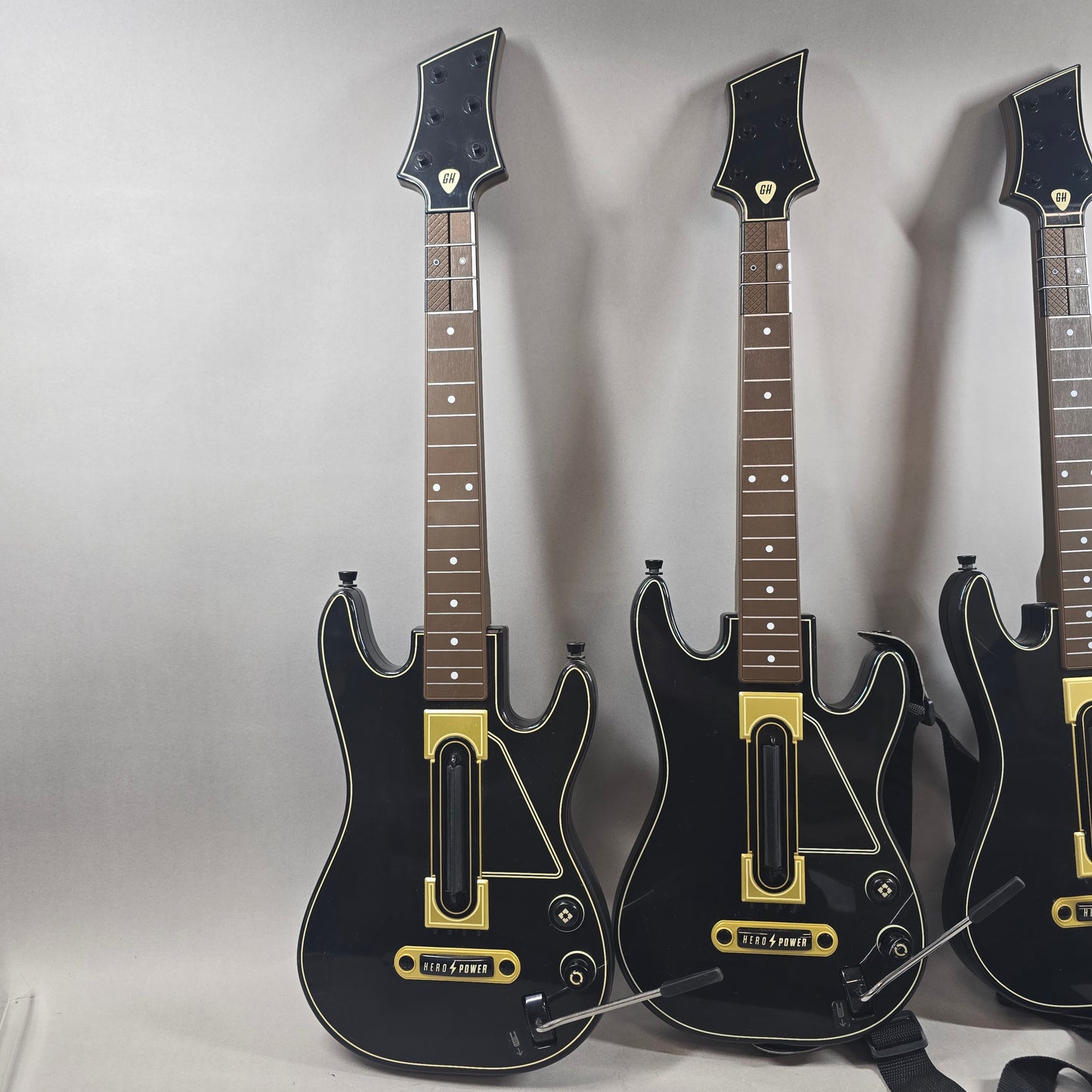 Used Lot of 3 Wireless Controllers Guitar Hero Live No Dongle
