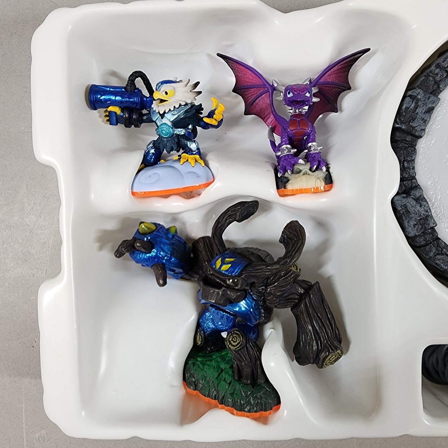 Nintendo Wii Skylander Giants Bundle Video Game Console RVL-101 Aqua Blue