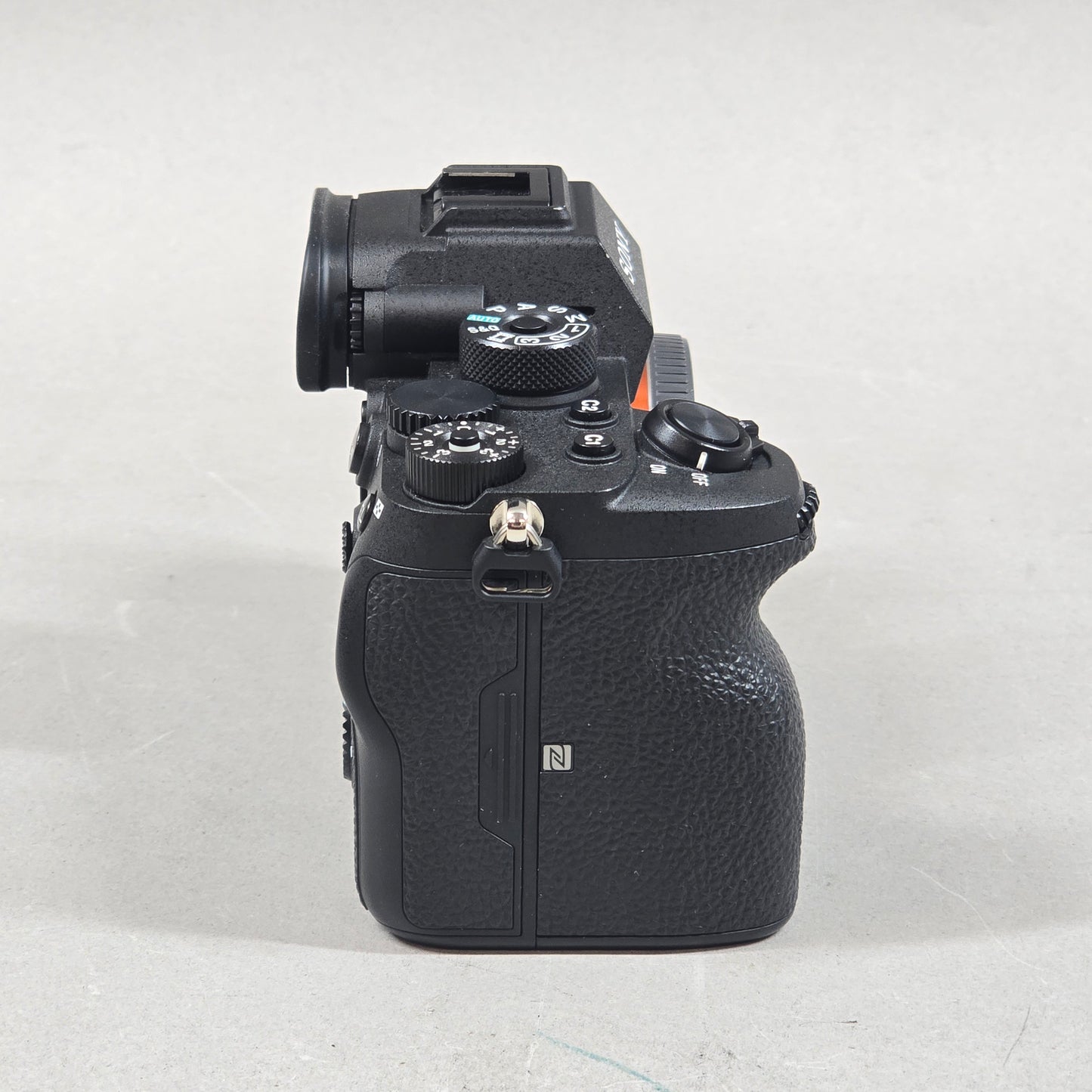 Sony Alpha a7 R IV 61MP Full-Frame Mirrorless Digital Camera
