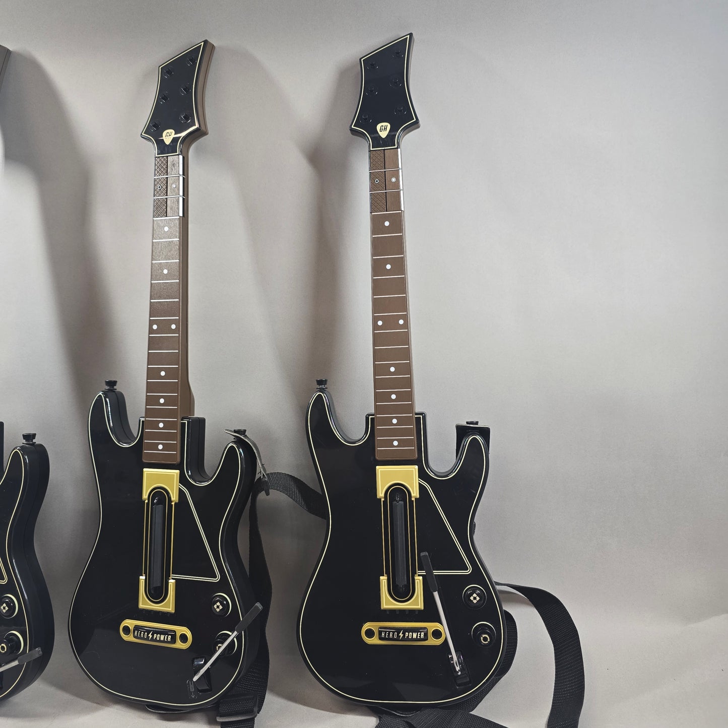 Used Lot of 3 Wireless Controllers Guitar Hero Live No Dongle