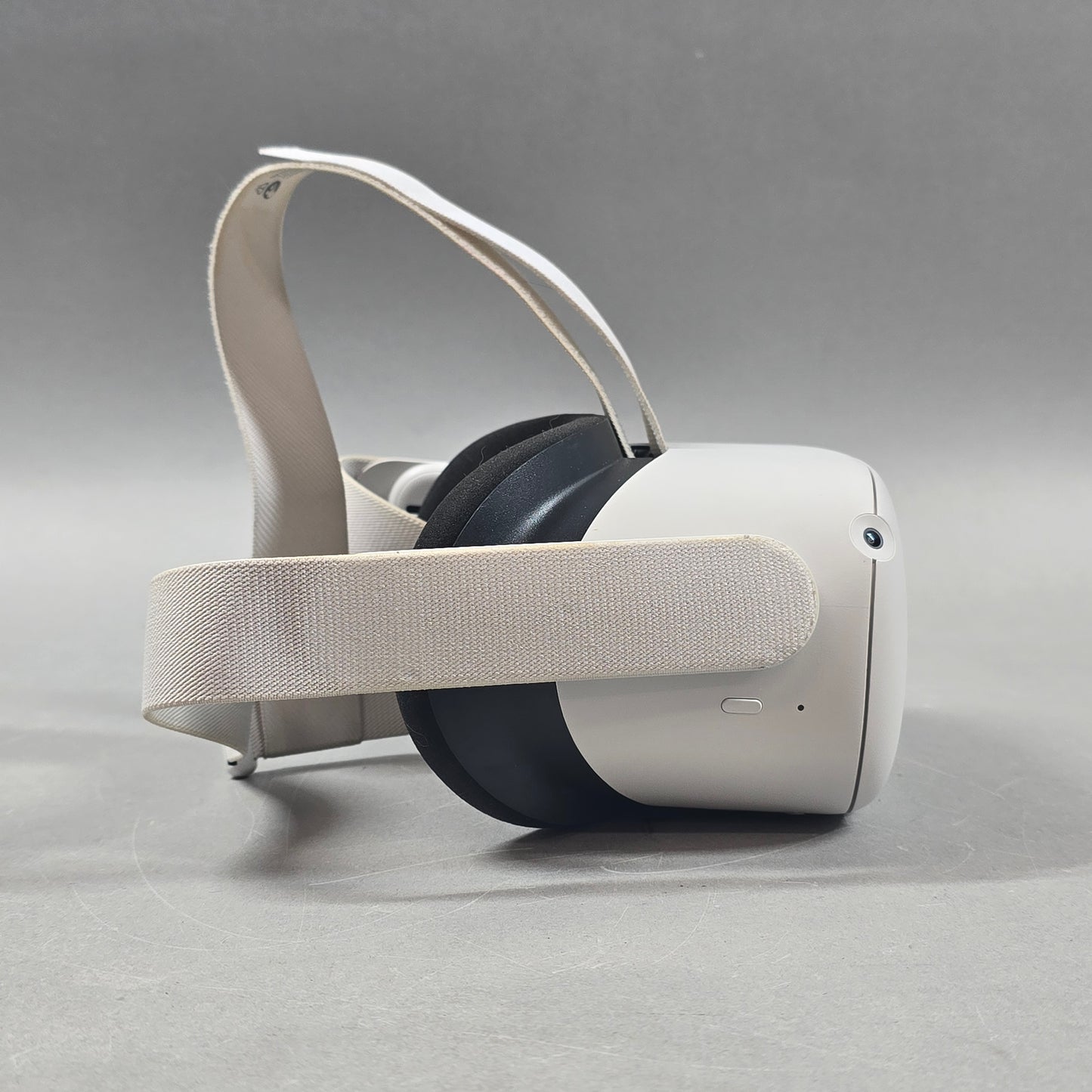 Meta Quest 2 128GB Standalone All-in-One VR Headset KW49CM