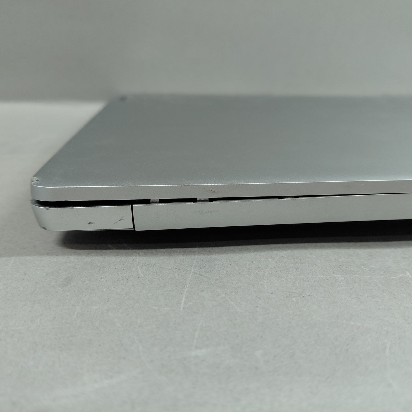 Lenovo IdeaPad Slim 5 16" Core 7 150U 1.8GHz 8GB RAM 512GB SSD