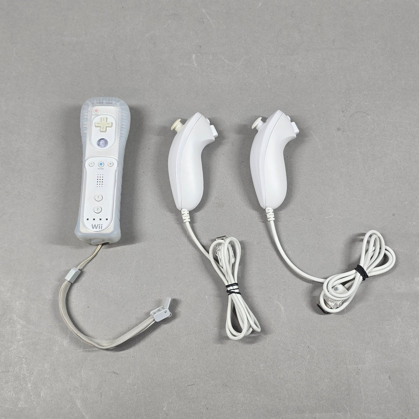 Nintendo Wii Video Game Console RVL-001 White