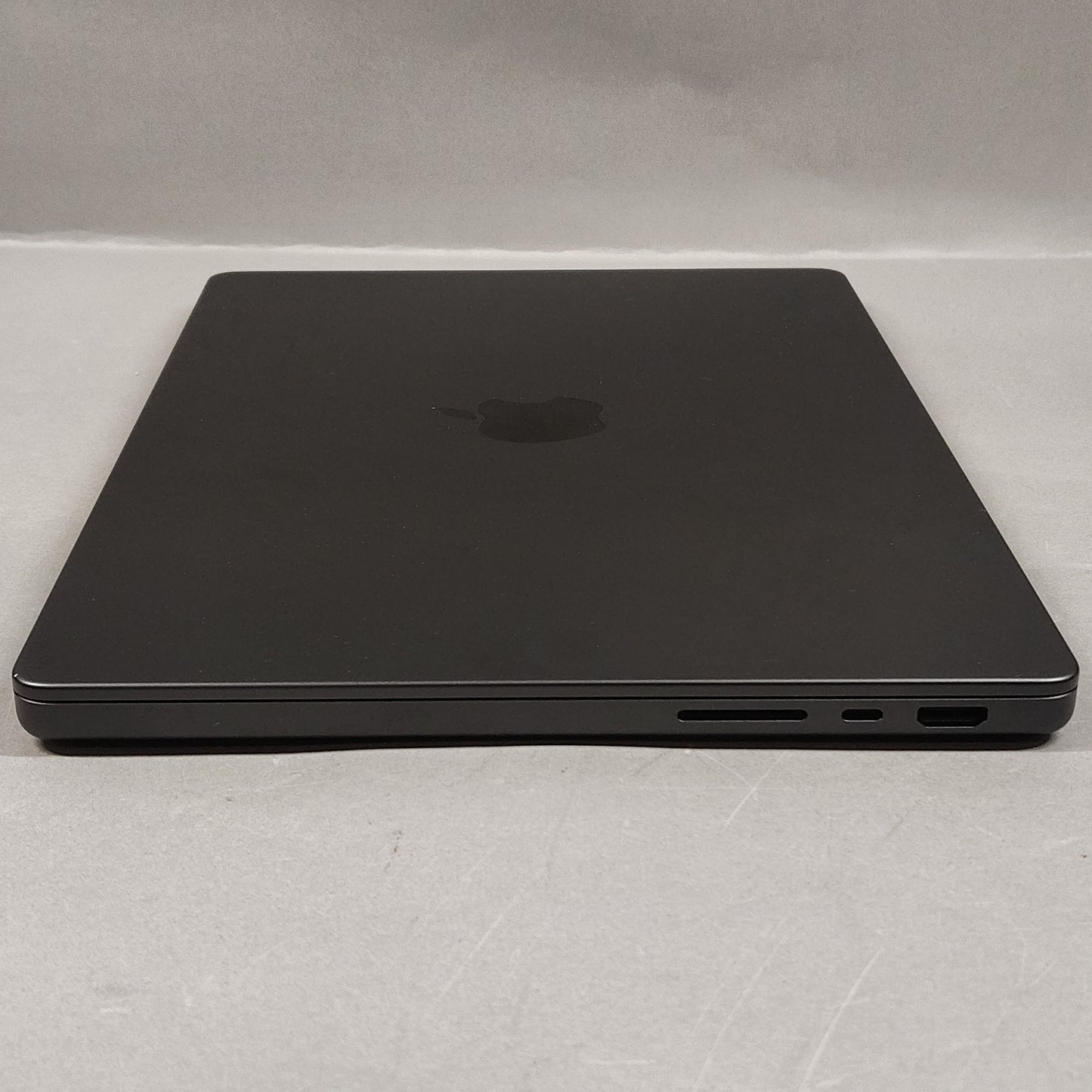 2024 Apple MacBook Pro 14" M4 10C GPU 4.5GHz 16GB RAM 500GB SSD A3112