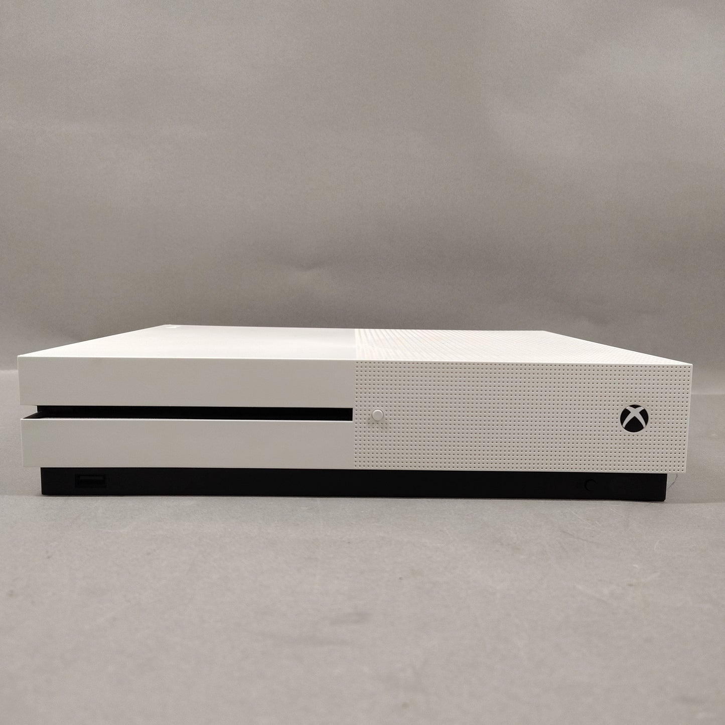 Microsoft Xbox One S 1TB Console Gaming System White 1681 W/ Call Of Duty Bundle