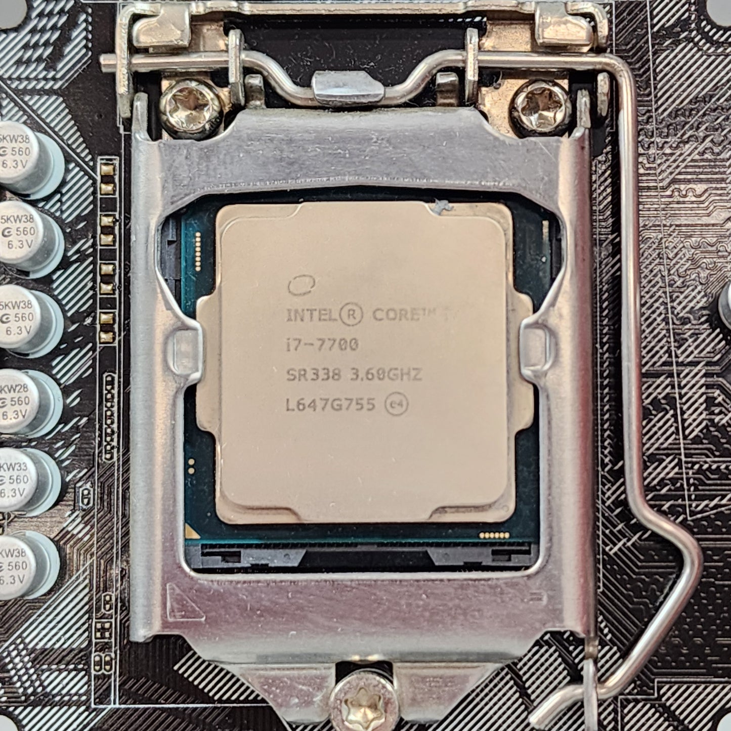 ASUS H110M-E/M.2 LGA 1151 micro-ATX, i7-7700 3.6 GHz, & 16gb DDR4 Ram Bundle