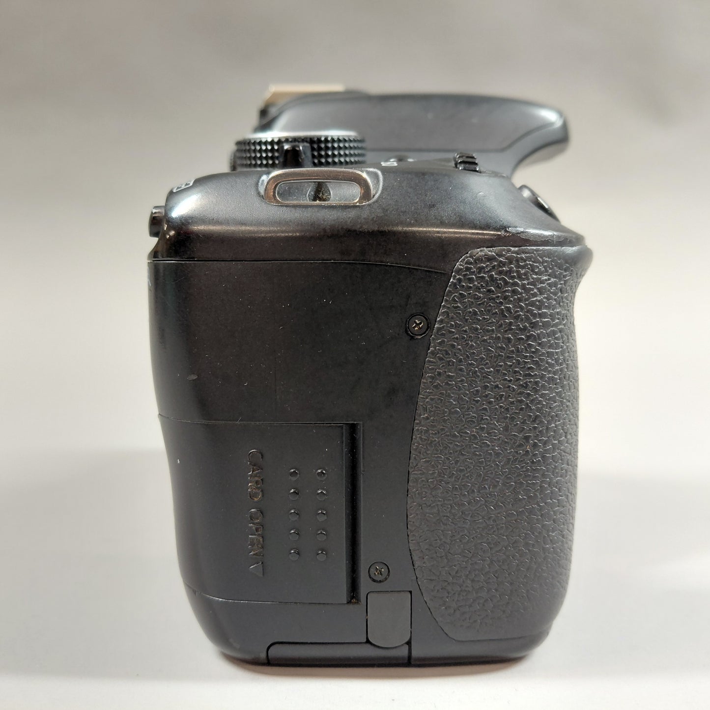 Canon EOS Rebel T3i 18.0MP DSLR Camera