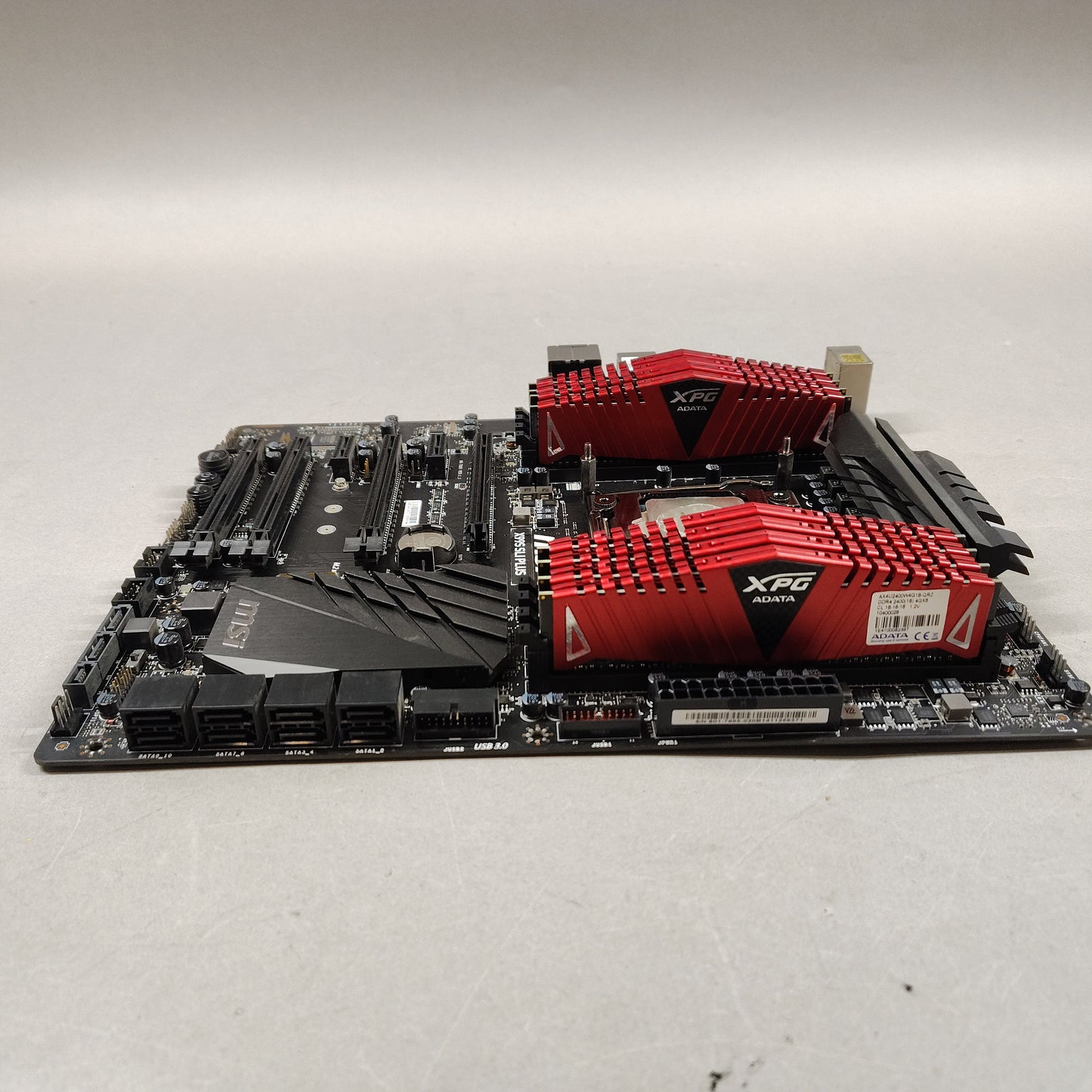Bundle MSi X99S SLI PLUS LGA, 32GBS Ram(8 total) XPG ADATA,CPU I7-5820K