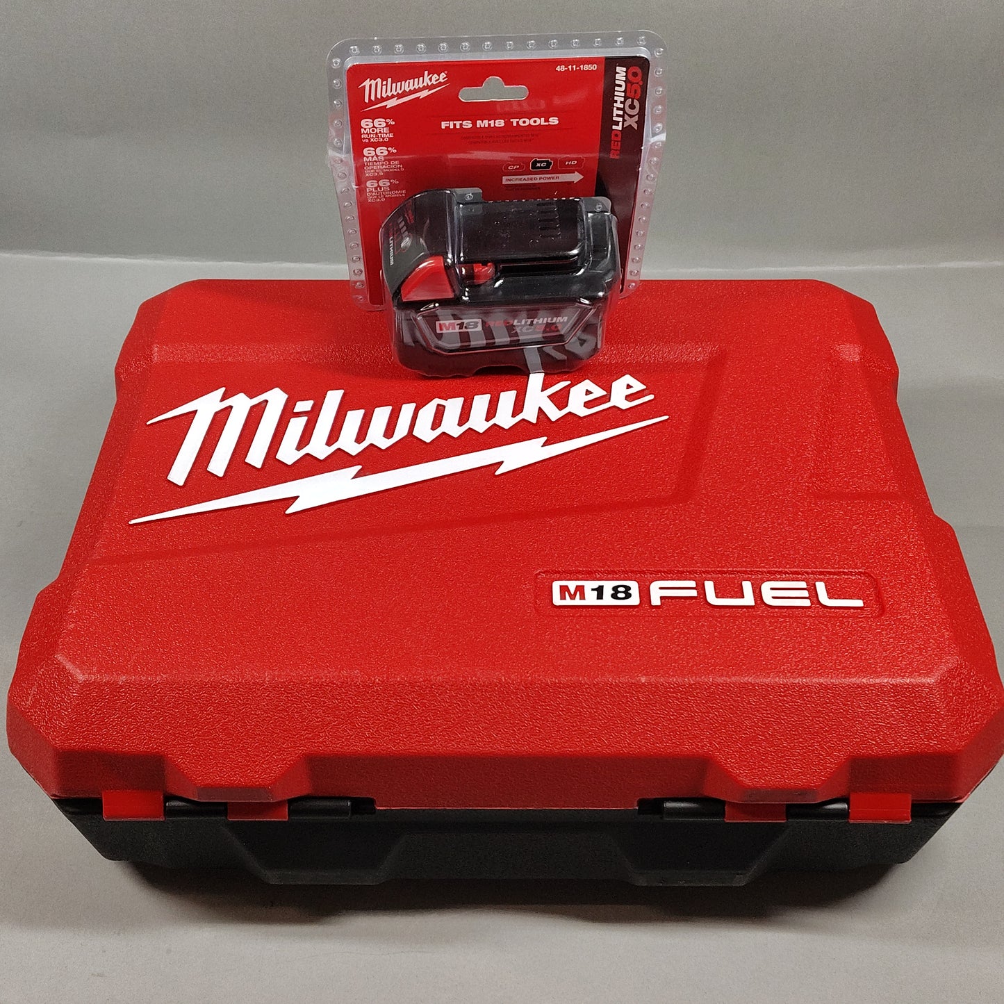 Milwaukee 2864-20 M18 18V 1/2" Drill Driver Tool Kit