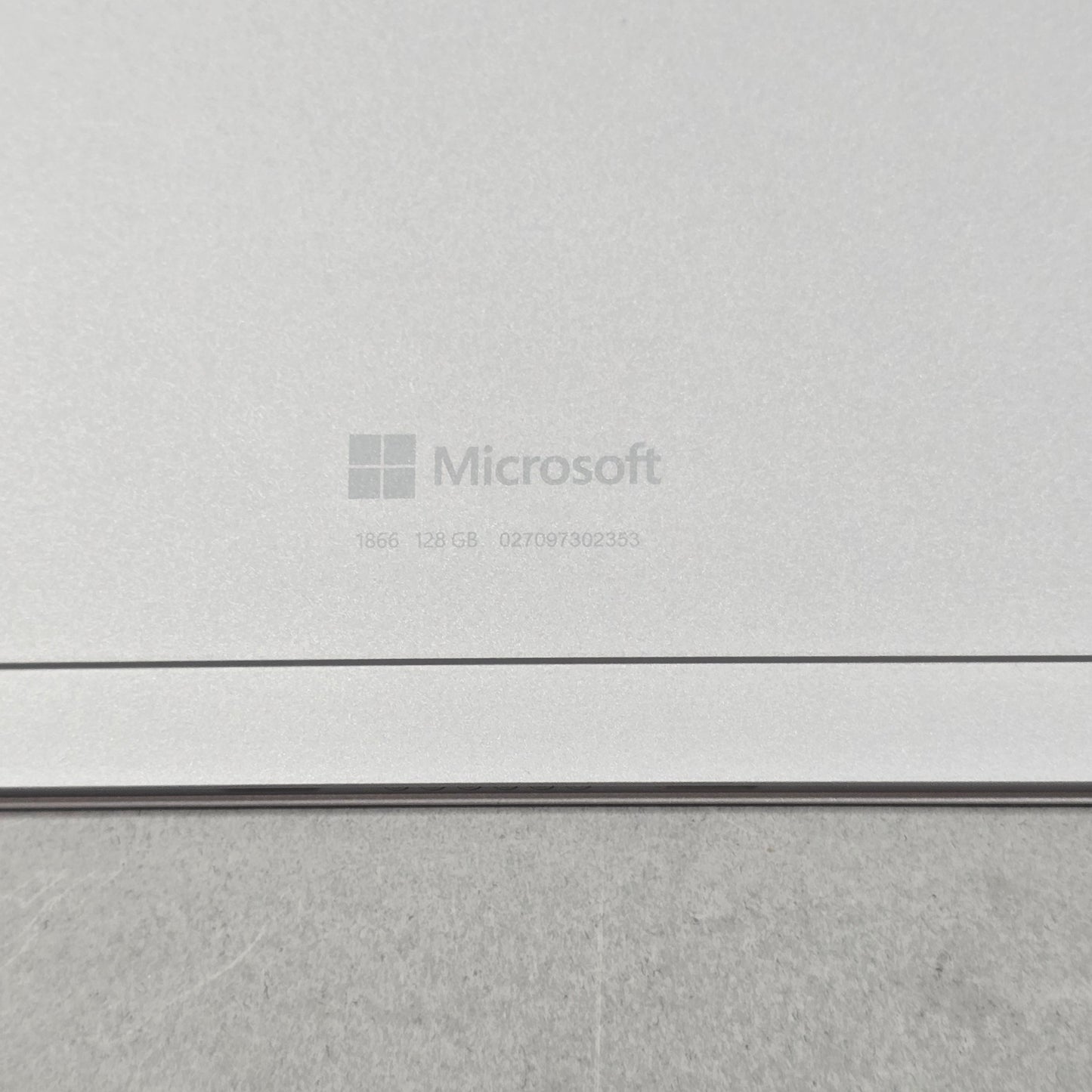 Microsoft Surface Pro 7 1866 12.3" i5-1035G4 1.1GHz 8GB RAM 128GB SSD