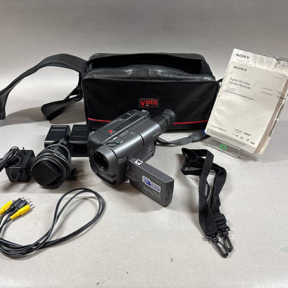 Sony Handycam Digital Video Camcorder CCD-TRV40