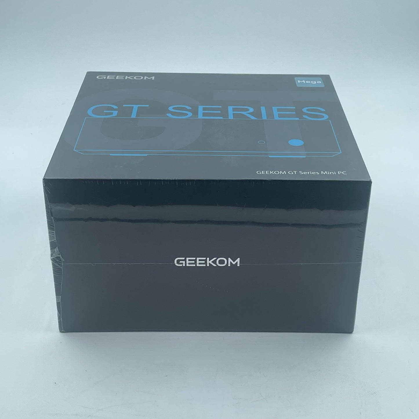 New GEEKOM GT1 Mega mini PC Ultra 9 185H 32GB RAM 2TB SSD