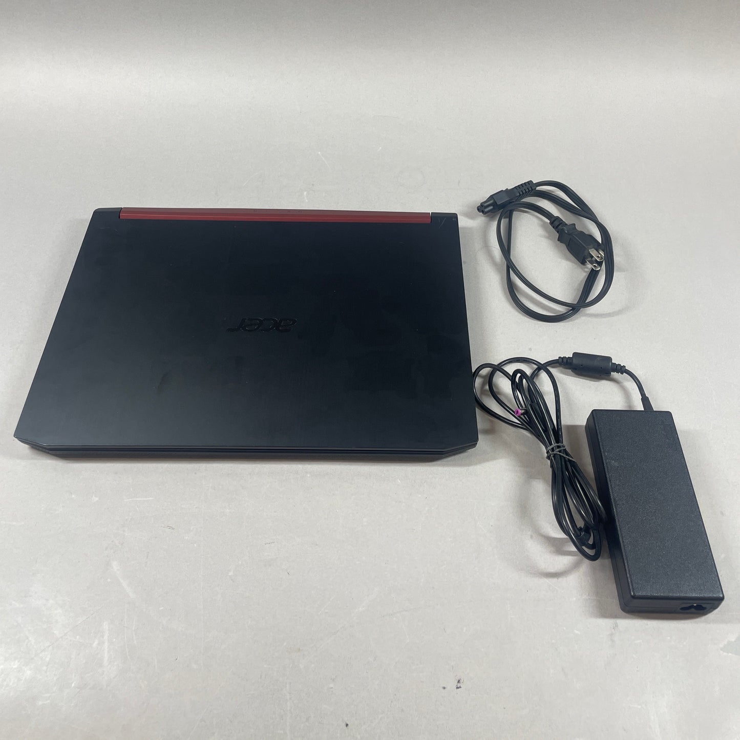 Acer Nitro 5 15.6" Ryzen 5 3550H 2.5GHz 8GB RAM 256GB SSD Radeon RX 560X Series