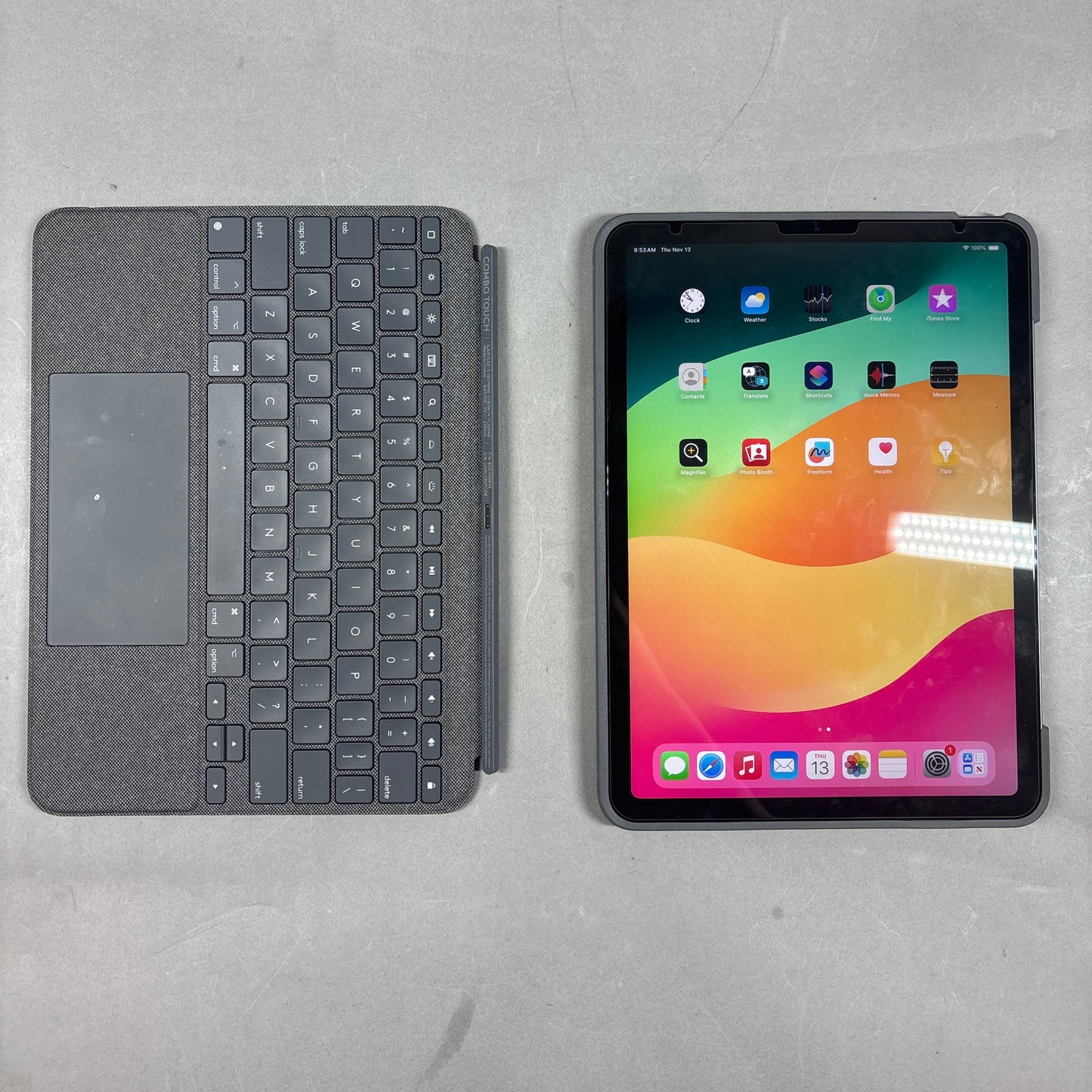 WiFi Only Apple iPad Air 4th Gen 64GB Space Gray W/Keyboard