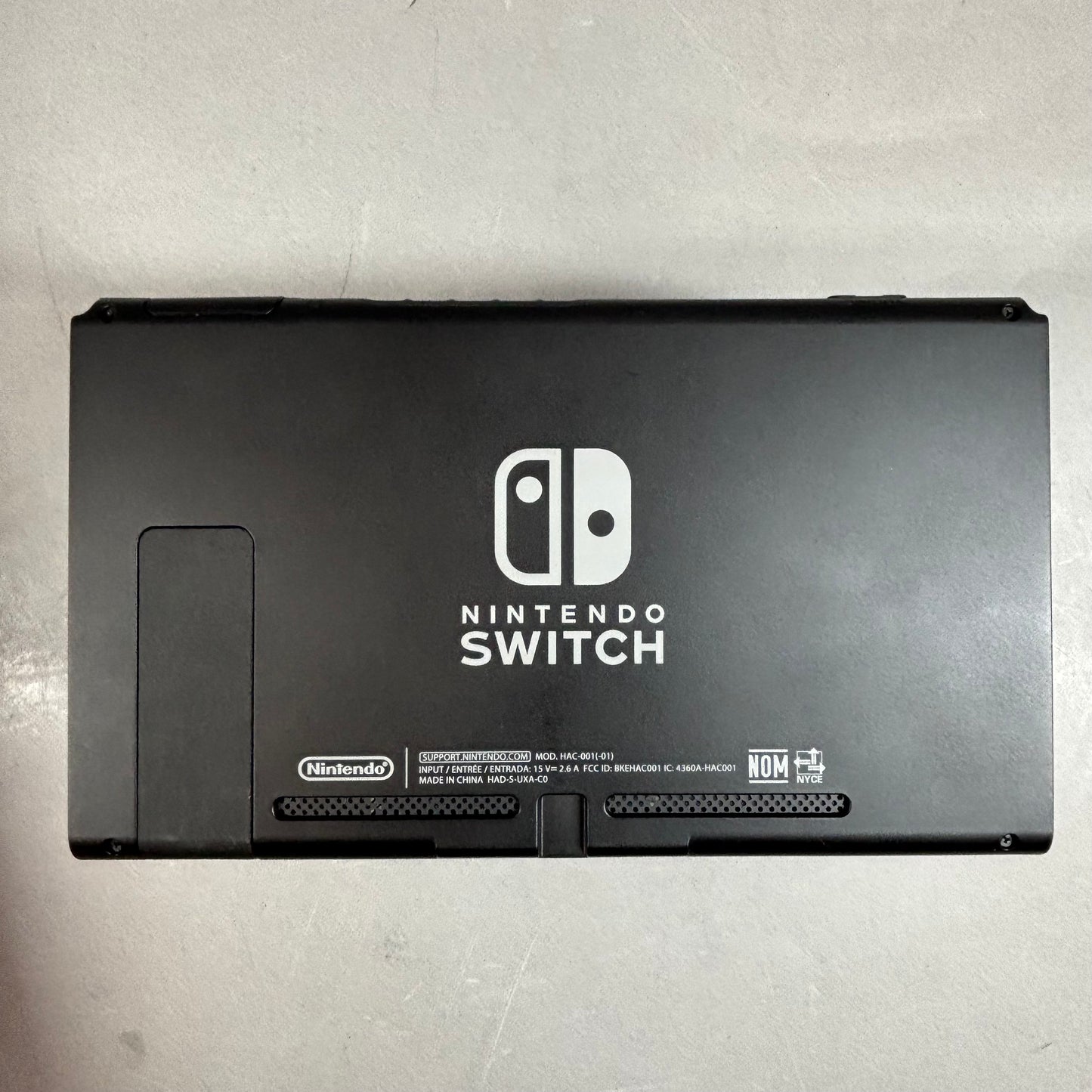 Nintendo Switch v2 Video Game Console HAC-001 (-01) Red/Blue