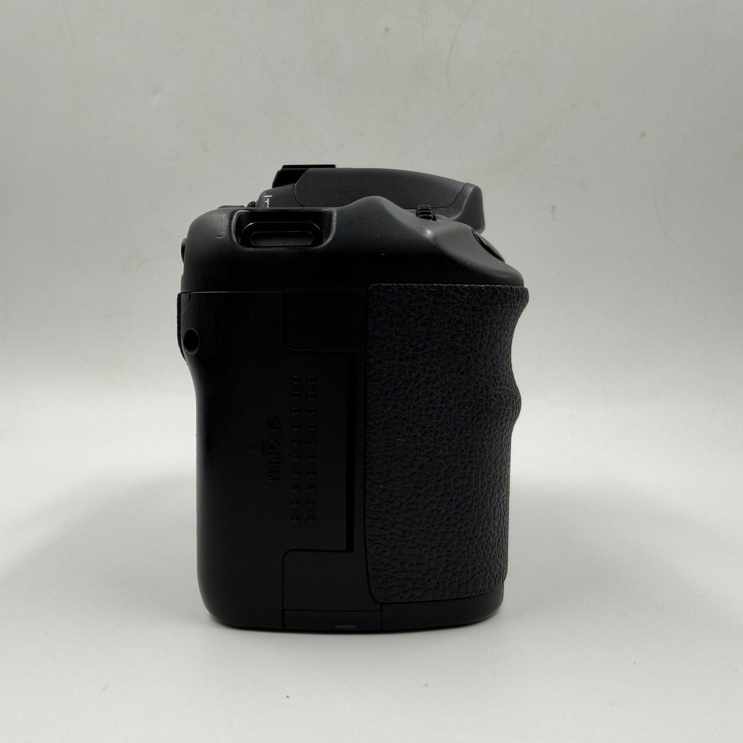 Canon EOS 10D 6.3 Digital Point-And-Shoot Camera