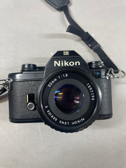 Nikon EM
