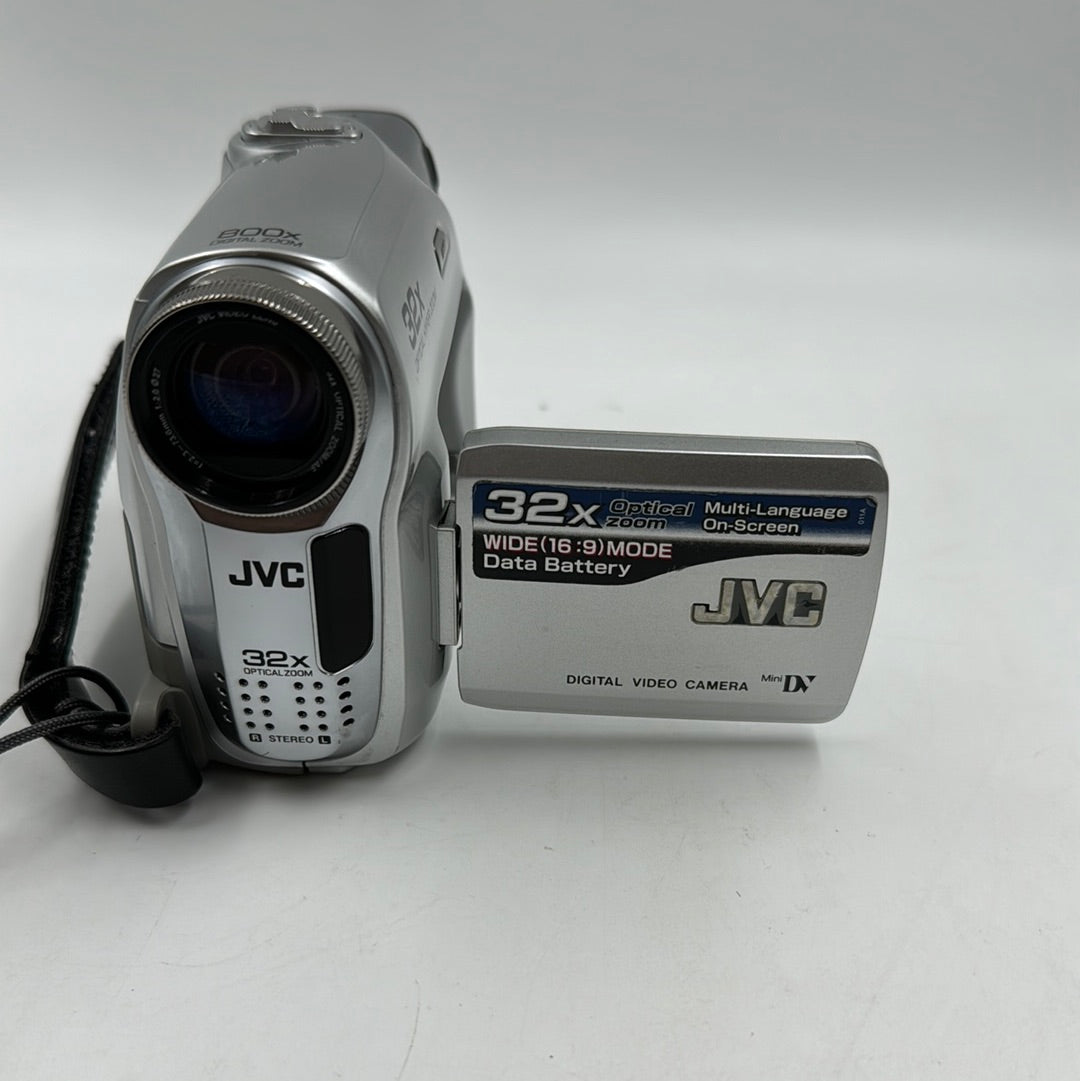 JVC GR-D350U Digital Video Camera 2024 Mini DV 32x Optical Hyper Zoom Working Extras