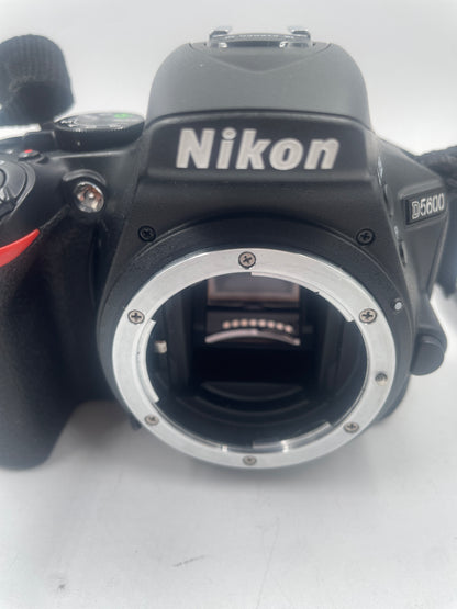Nikon D5600 24.2MP DSLR Camera