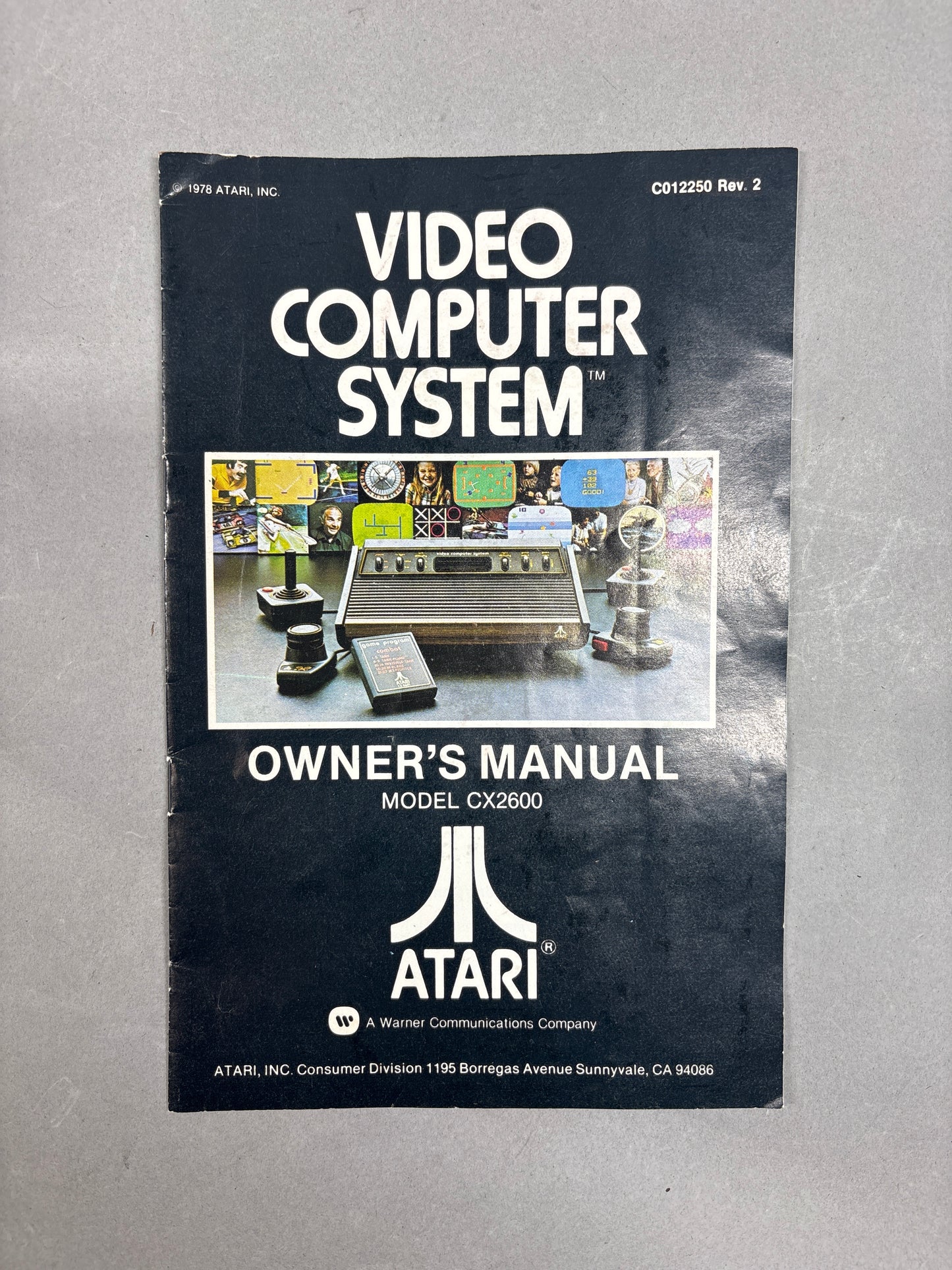 Atari 2600 Gaming Console XR22