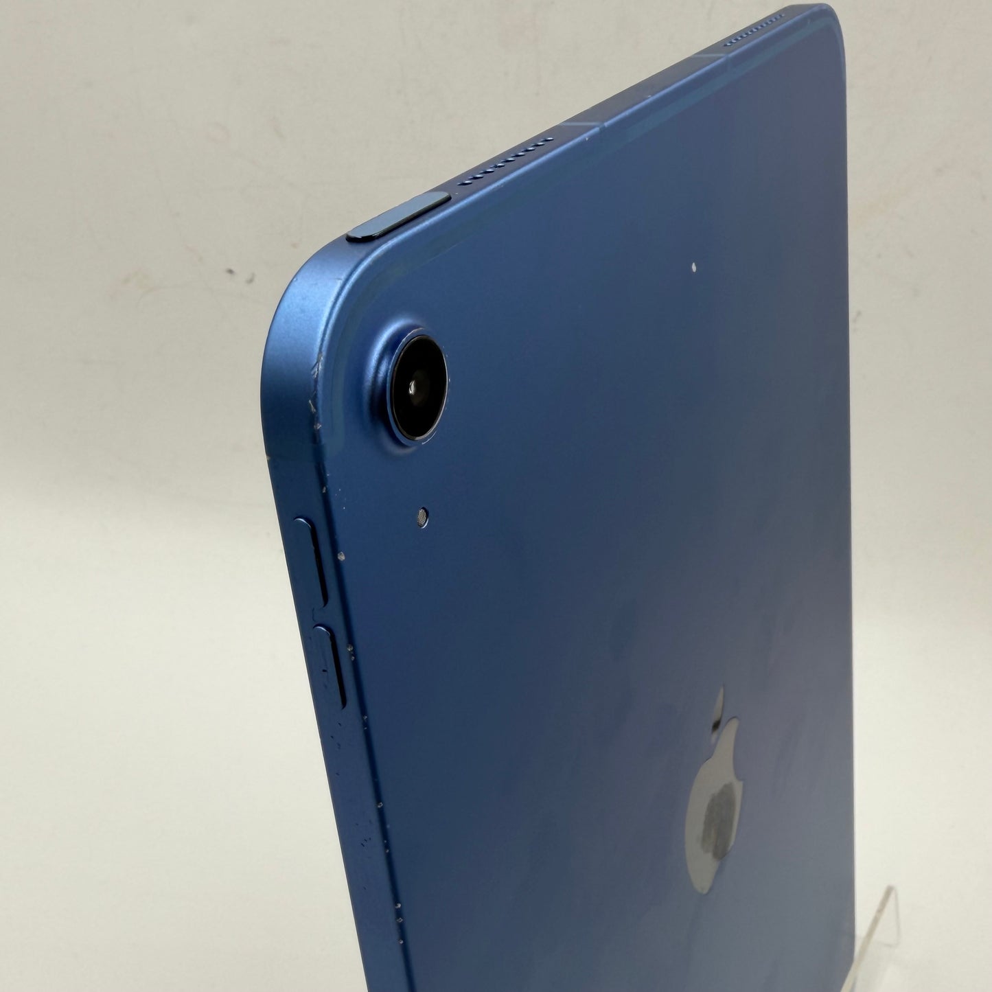 Unlocked Apple iPad Pro 11" 3rd Gen 128GB Blue MD7G4LL/A