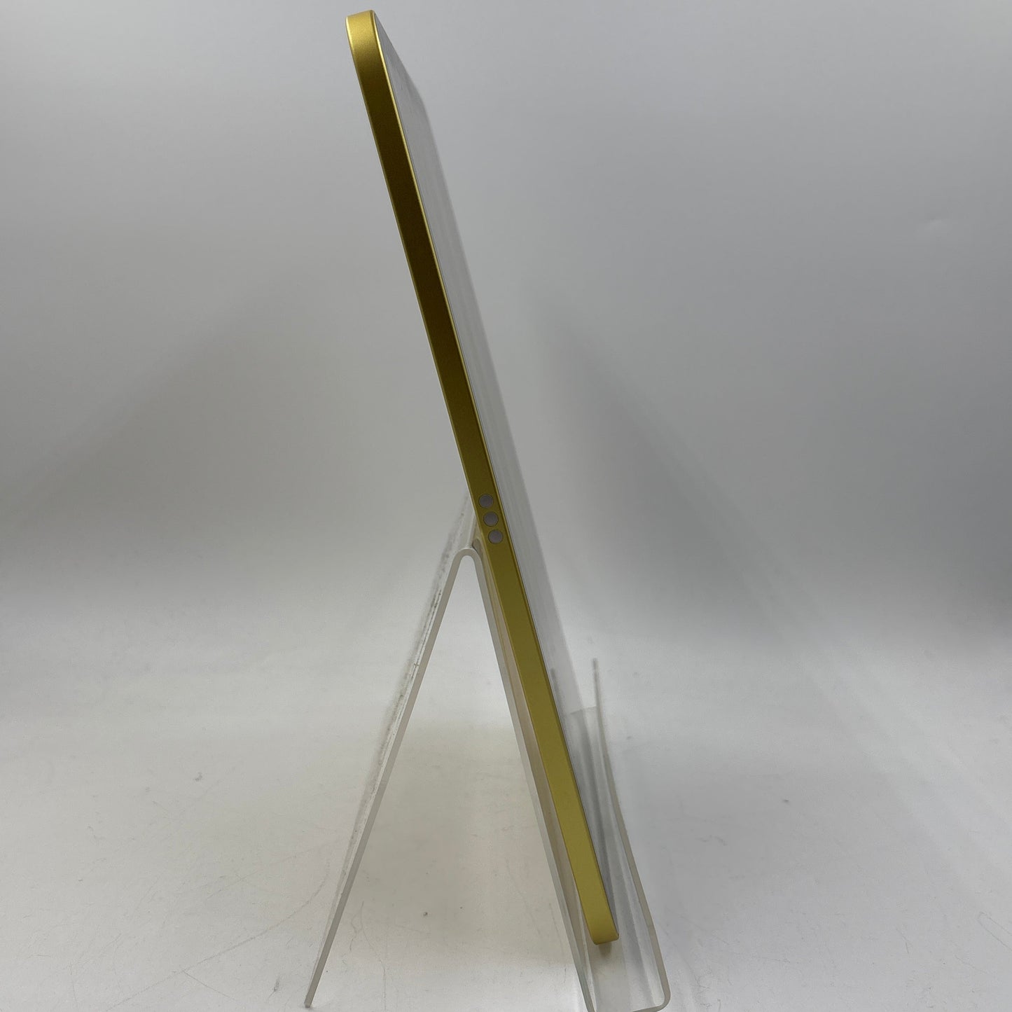 WiFi Only Apple iPad 10th Gen 64GB Yellow M02P3LL/A