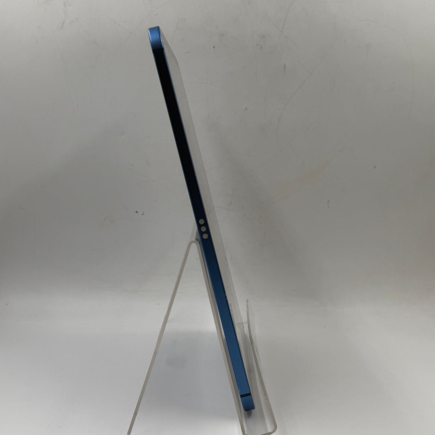 Unlocked Apple iPad Pro 11" 3rd Gen 128GB Blue MD7G4LL/A