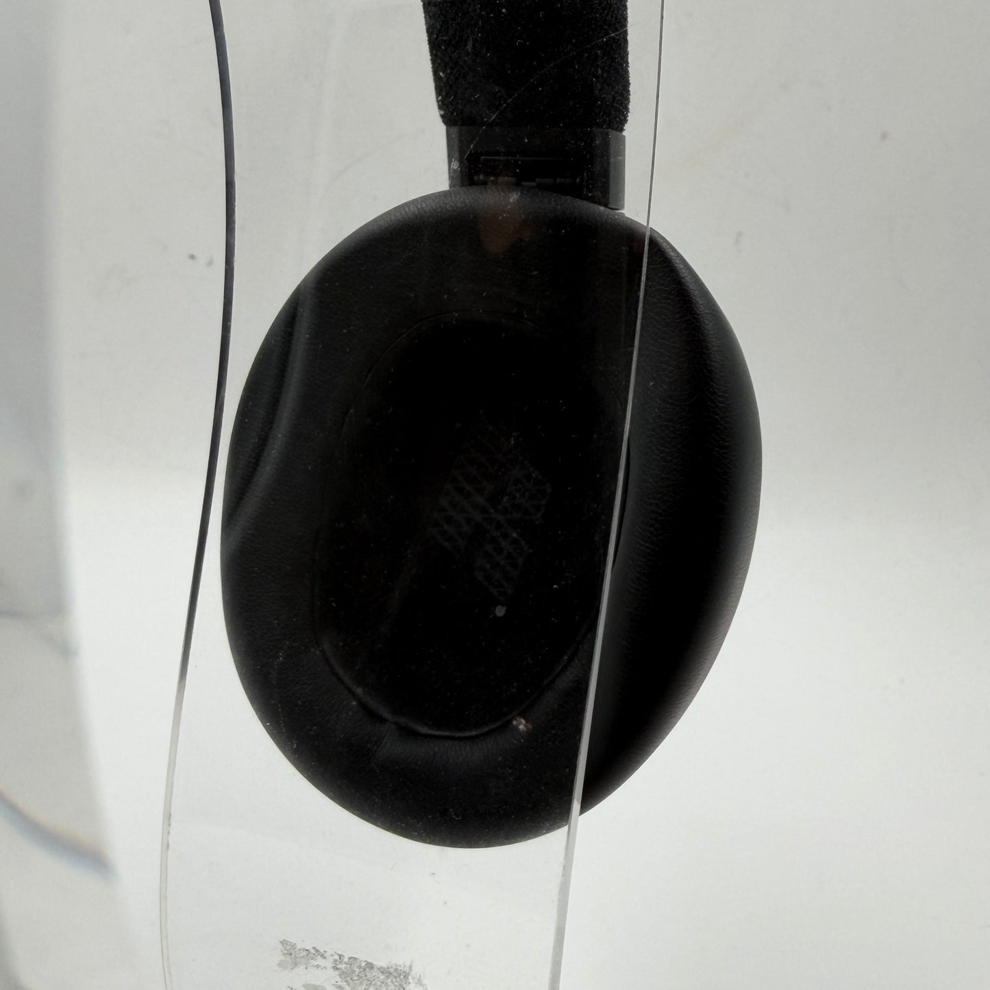 JBL live Wireless Over-Ear Bluetooth Headphones Black EAH-AZ80