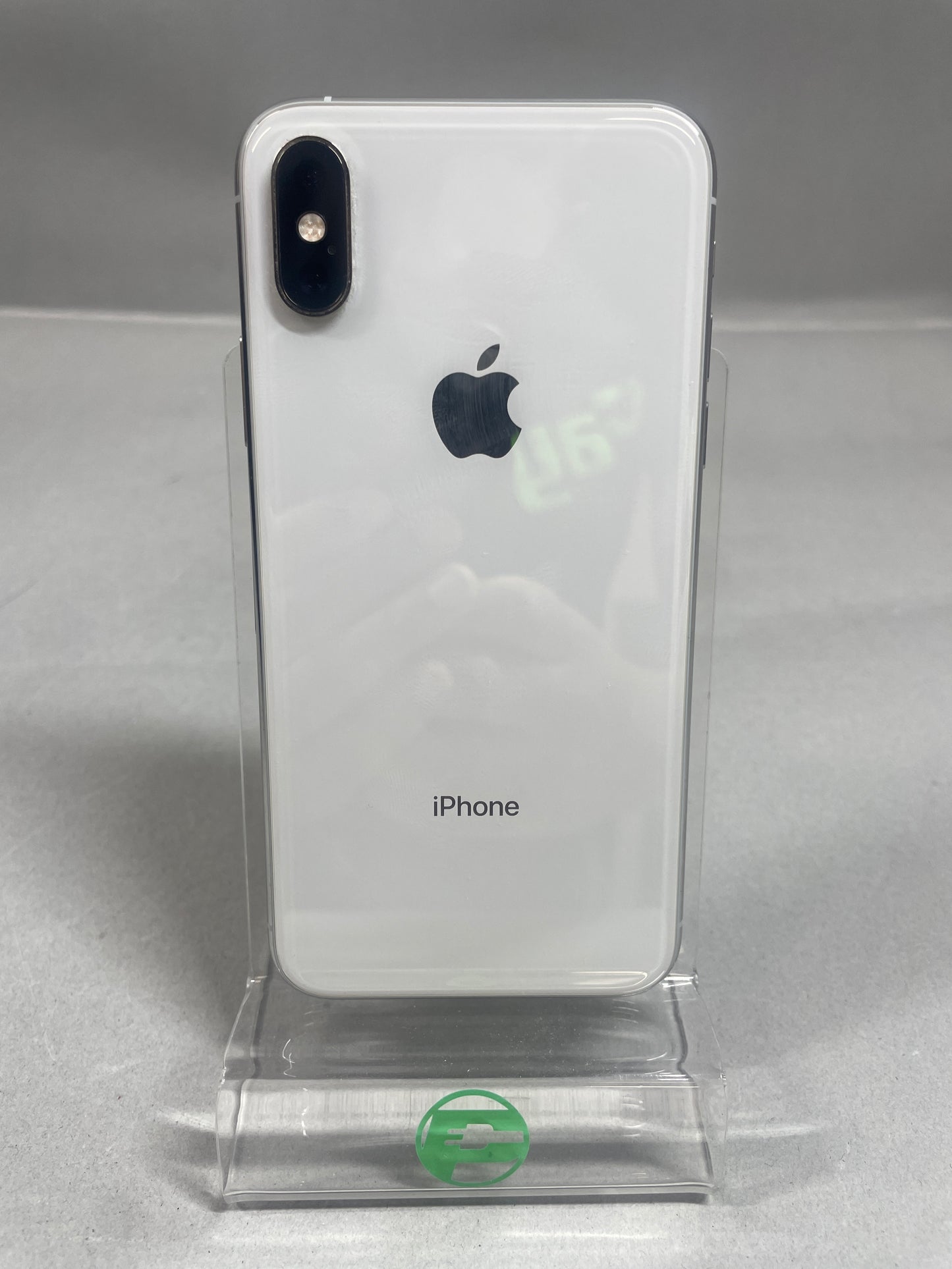 Unlocked Apple iPhone XS 256GB Silver N/A.