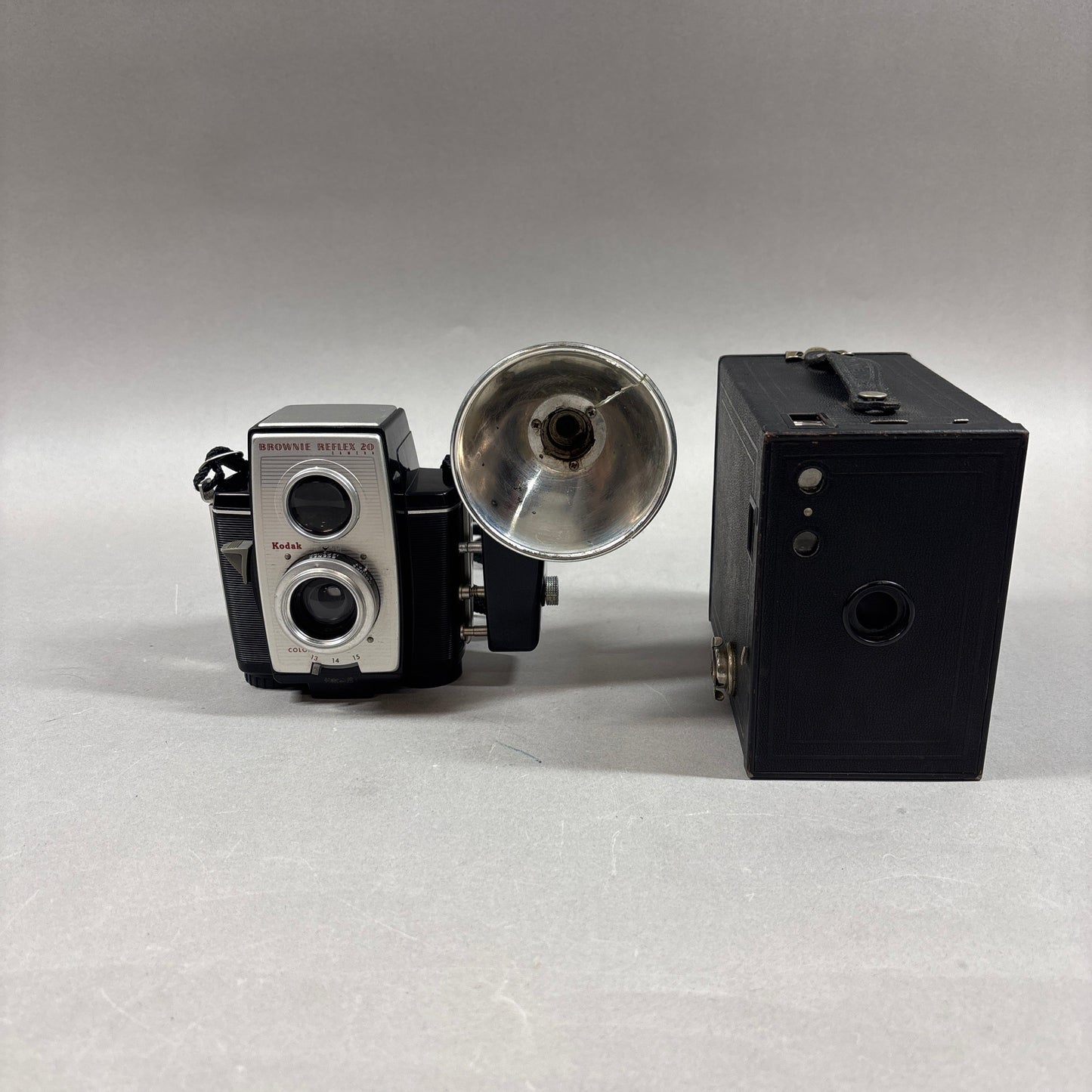 Vintage Camera KODAK No 2A Brownie c.1916 116 & brownie reflex 20