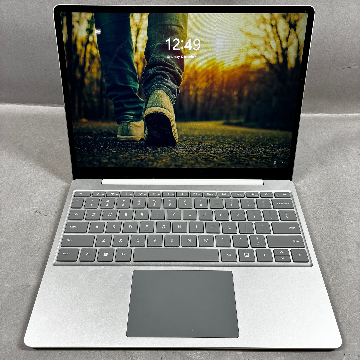 Microsoft Surface Laptop Go 1 1983 10" i5-1035G1 1.1GHz 4GB RAM 512GB SSD