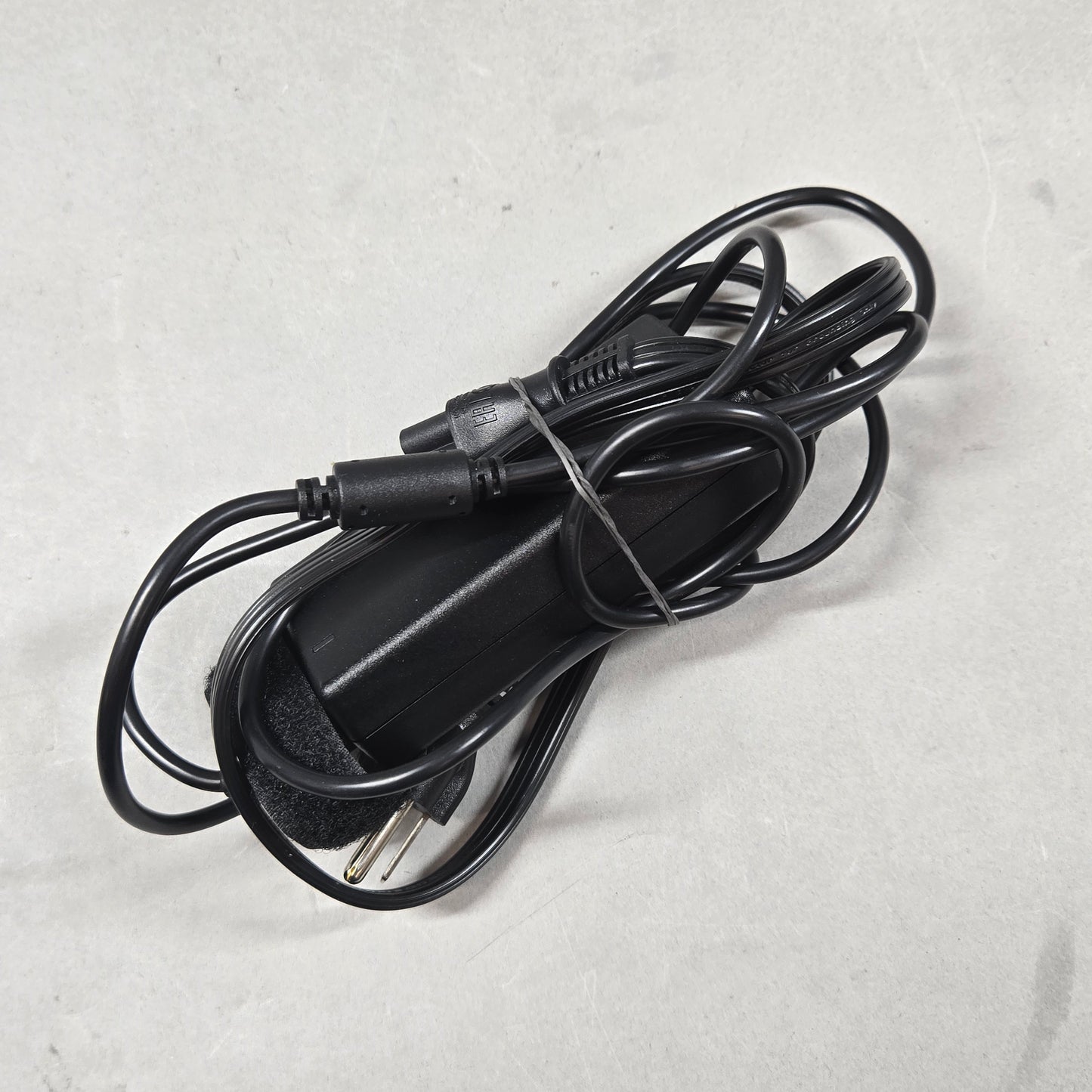 Dell 16" 5 120U 1.4GHz 16GB RAM 512GB SSD