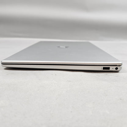 HP Laptop 15-FC0093DX 15.6" Ryzen 5 7520U 2.8GHz 16GB RAM 250GB SSD