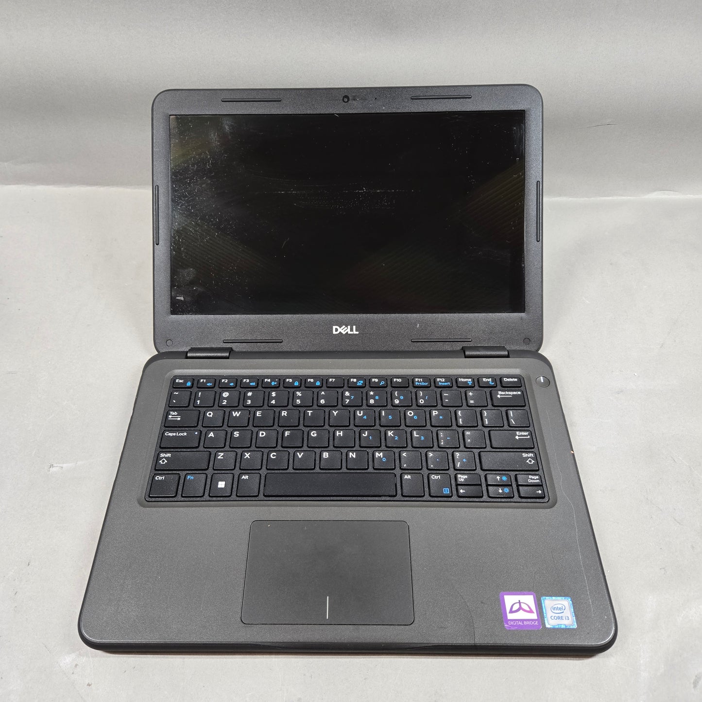 Dell Latitude 3310 3310 13.3" i3-8145u 2.1GHz 8GB RAM 120GB SSD UHD Graphics 620