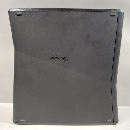 Microsoft Xbox 360 S 4GB Black 1439 W/3 Games