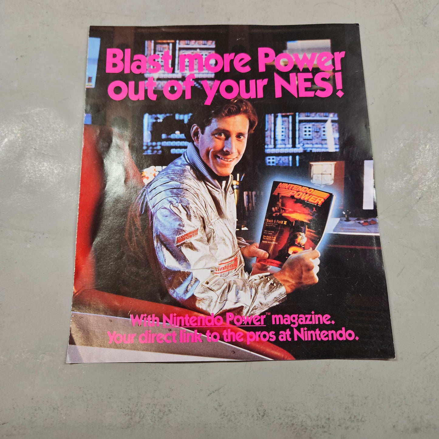 Nintendo Entertainment System NES Video Game Console NES-001 Gray