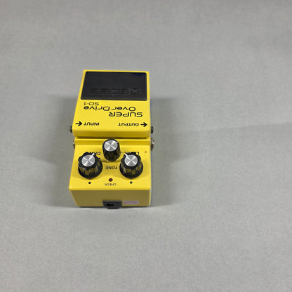 Boss SD-1  Super Overdrive super overdrive